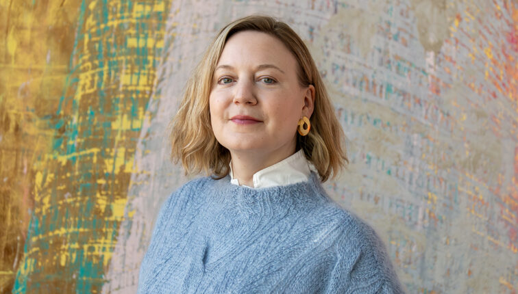 Headshot of Kelly Kivland.